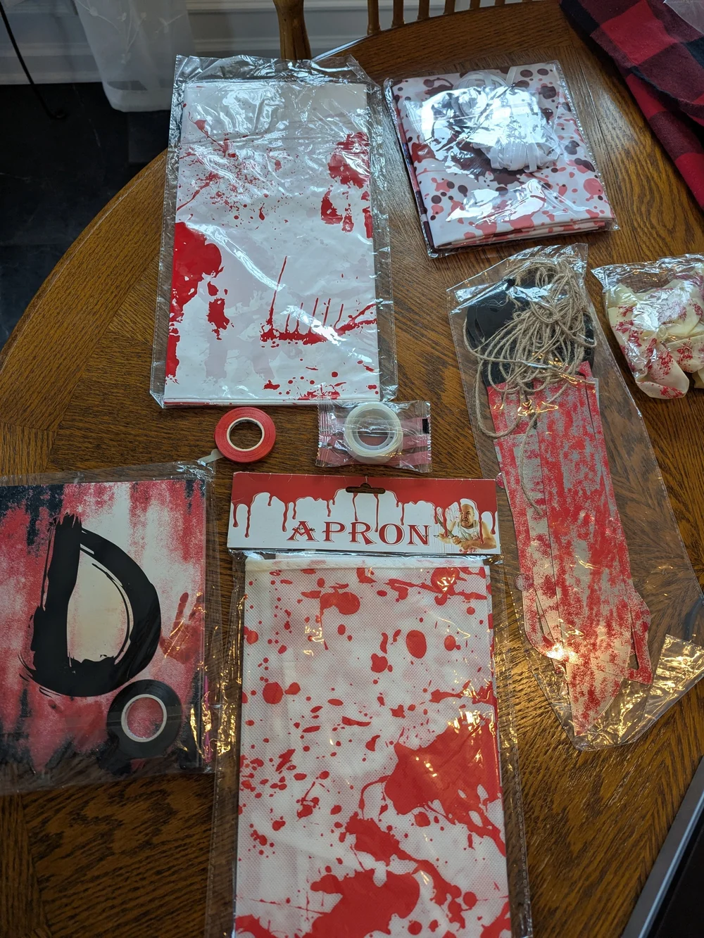 N/A halloween table